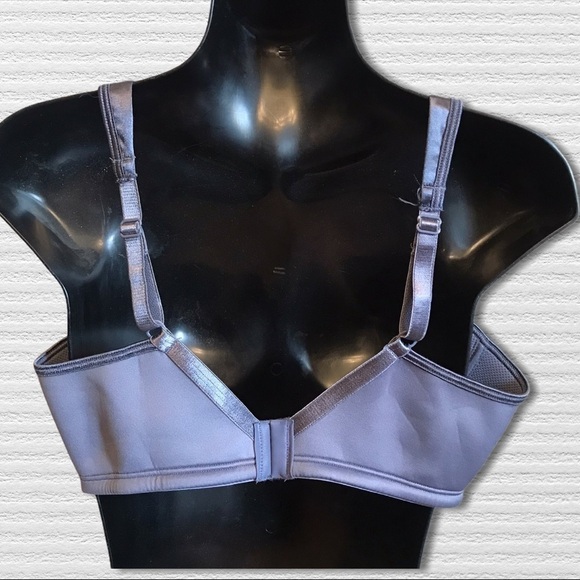 Playtex 18 Hour Bra 38B Soft Smoothing Wireless Full Coverage Everyday Comfort - Picture 5 of 7